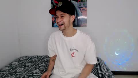 dick_boy_18 online show from 04-29-26, 04:55