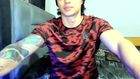 Snapshot of dick_demon_1 chatting on 02-15-25, 12:26 jhon online show from 02-15-25, 12:26