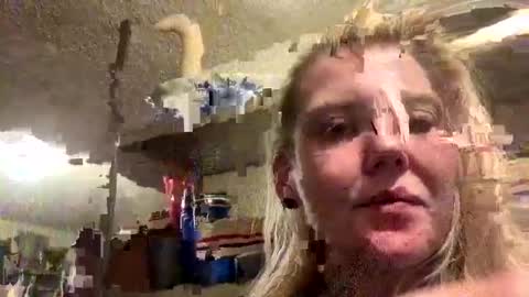 Snapshot of dickeddownsouth chatting on 10-28-25, 09:24 Beau online show from 10-28-25, 09:24