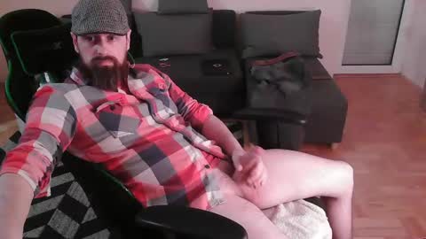 Snapshot of dickstaza chatting on 03-12-25, 01:40 dickstaza online show from 03-12-25, 01:40