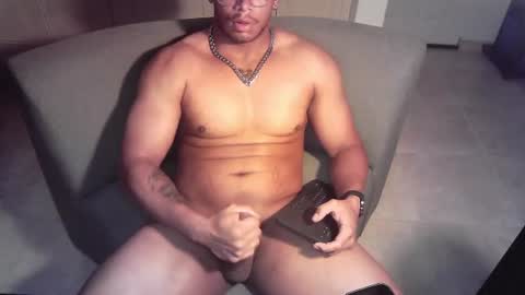 Snapshot of dicktastyz chatting on 07-07-26, 06:47 DickTasty online show from 07-07-26, 06:47
