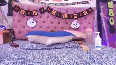 Diane online show from 10-24-25, 07:43