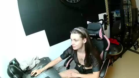 Snapshot of die_eine_oder_keine chatting on 07-10-26, 06:32 Kathypvt 30 tk min online show from 07-10-26, 06:32