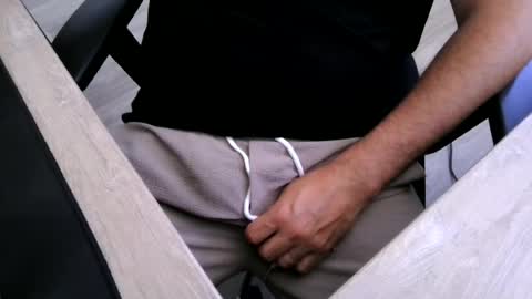 Snapshot of diegogadi chatting on 06-24-26, 12:15 diegogadi online show from 06-24-26, 12:15
