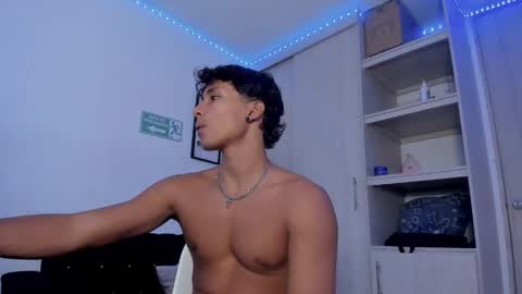 Snapshot of diegsz_ chatting on 02-06-25, 06:13 diego online show from 02-06-25, 06:13