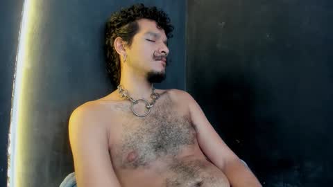 diemond_latinx98 online show from 12-13-25, 08:04