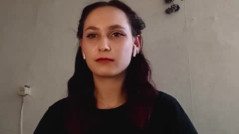 Sofa online show from 02-21-26, 05:58