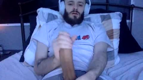 Snapshot of digbicknik chatting on 02-10-25, 08:10 digbicknik online show from 02-10-25, 08:10