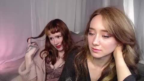 Hi im Alice 3 Im usualy online 03-10 or 17-21 UTC0 online show from 07-23-26, 01:58