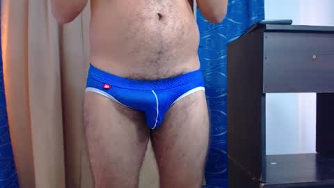 Snapshot of diiego_xxx chatting on 03-11-25, 03:23 diiego_xxx online show from 03-11-25, 03:23