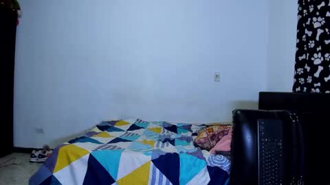 Snapshot of diiego_xxx chatting on 10-11-25, 11:53 diiego_xxx online show from 10-11-25, 11:53