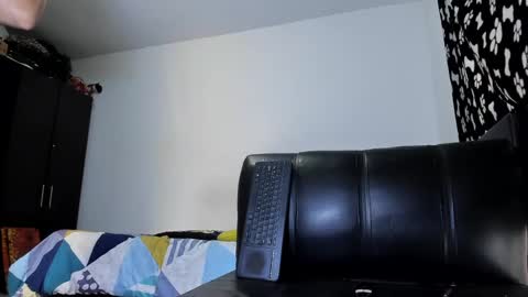 Snapshot of diiego_xxx chatting on 10-20-25, 01:44 diiego_xxx online show from 10-20-25, 01:44