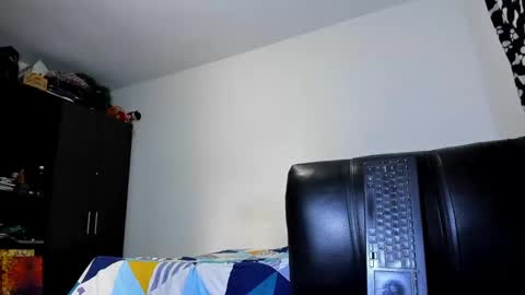 Snapshot of diiego_xxx chatting on 11-10-25, 04:28 diiego_xxx online show from 11-10-25, 04:28