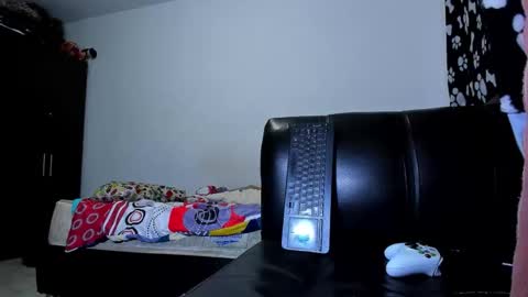 Snapshot of diiego_xxx chatting on 12-01-25, 02:16 diiego_xxx online show from 12-01-25, 02:16