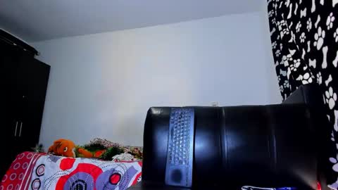 Snapshot of diiego_xxx chatting on 12-14-25, 06:23 diiego_xxx online show from 12-14-25, 06:23