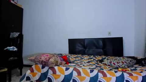 Snapshot of diiego_xxx chatting on 02-20-26, 11:43 diiego_xxx online show from 02-20-26, 11:43