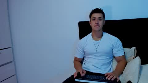 Dilan Coy online show from 01-20-25, 03:07