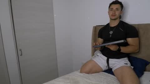 Dilan Coy online show from 03-09-26, 09:52