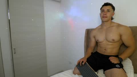 Dilan Coy online show from 04-07-26, 08:53