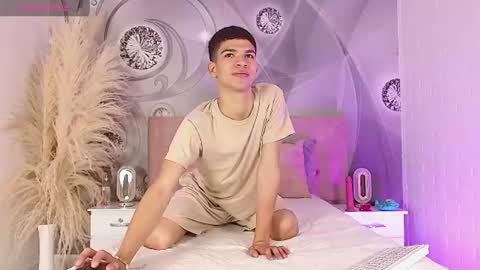 Snapshot of dilan_femboy_ chatting on 08-04-26, 02:30 dilan_femboy_ online show from 08-04-26, 02:30