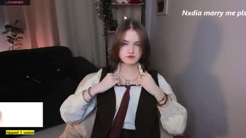 Snapshot of dilara_xbaby chatting on 09-22-25, 01:46 Dilara online show from 09-22-25, 01:46