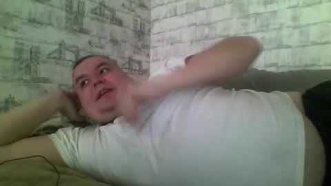 Snapshot of dimasvit5336 chatting on 02-25-26, 11:31 dimasvit5336 online show from 02-25-26, 11:31