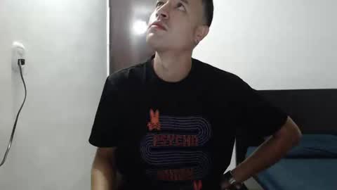 Dimitri online show from 01-05-25, 02:17