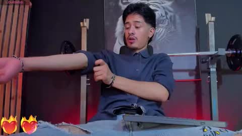 Snapshot of dimitrideluxe chatting on 10-29-25, 08:21 Dimitri online show from 10-29-25, 08:21