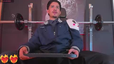 Snapshot of dimitrideluxe chatting on 11-01-25, 08:11 Dimitri online show from 11-01-25, 08:11