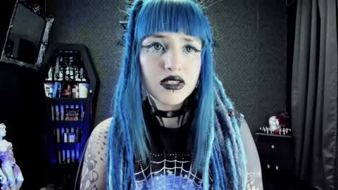 Snapshot of dimmuanddarkness chatting on 12-18-24, 05:59 dimmuanddarkness online show from 12-18-24, 05:59