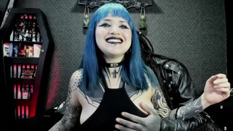 Snapshot of dimmuanddarkness chatting on 01-11-25, 06:35 dimmuanddarkness online show from 01-11-25, 06:35