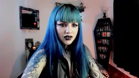 Snapshot of dimmuanddarkness chatting on 10-17-25, 09:23 dimmuanddarkness online show from 10-17-25, 09:23