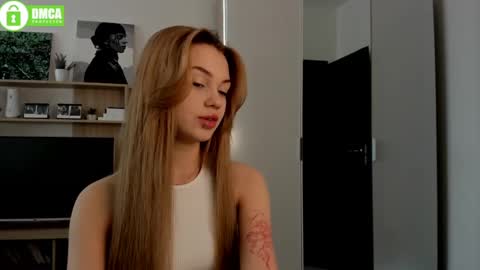 Dina online show from 02-27-25, 07:23