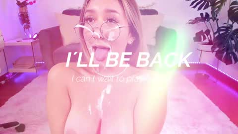 Snapshot of dina_ride chatting on 01-18-25, 12:15 online show from 01-18-25, 12:15