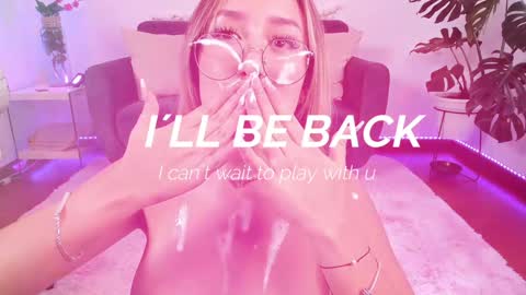 Snapshot of dina_ride chatting on 02-02-25, 12:35 online show from 02-02-25, 12:35