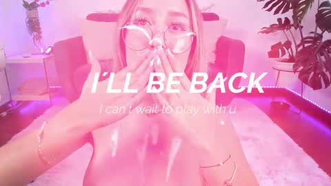 Snapshot of dina_ride chatting on 02-14-25, 12:25 online show from 02-14-25, 12:25