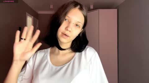 Amelia online show from 04-18-26, 10:41