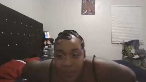 Snapshot of dingogotti chatting on 09-21-25, 04:36 ThiccqueetGotti online show from 09-21-25, 04:36