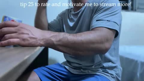 Snapshot of dinhoo14 chatting on 10-15-25, 02:55 dinhoo14 online show from 10-15-25, 02:55