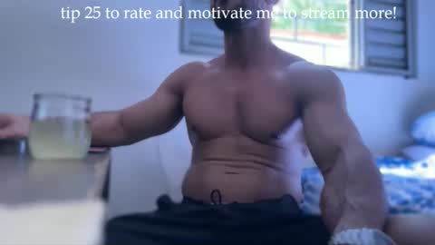 Snapshot of dinhoo14 chatting on 10-21-25, 12:39 dinhoo14 online show from 10-21-25, 12:39