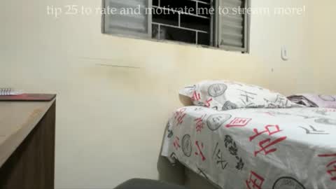 Snapshot of dinhoo14 chatting on 11-04-25, 03:27 dinhoo14 online show from 11-04-25, 03:27