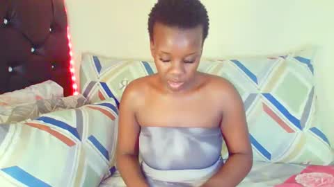 Snapshot of dinnydakrazx chatting on 10-26-25, 01:06 dinnydakrazx online show from 10-26-25, 01:06