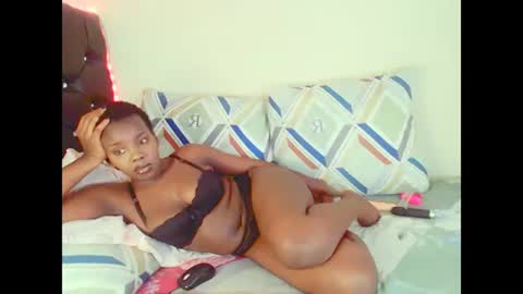 Snapshot of dinnydakrazx chatting on 11-14-25, 07:07 dinnydakrazx online show from 11-14-25, 07:07