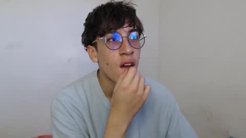 Snapshot of dio_star chatting on 01-17-26, 08:23 Dio online show from 01-17-26, 08:23