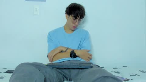 Snapshot of dio_star chatting on 02-16-26, 09:11 Dio online show from 02-16-26, 09:11