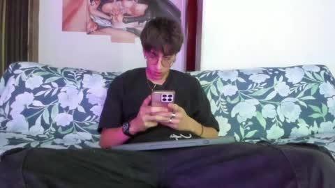 Snapshot of dio_star chatting on 03-31-26, 11:32 Dio online show from 03-31-26, 11:32