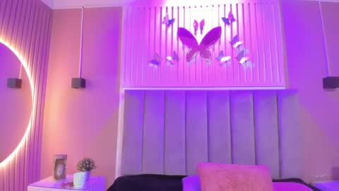 Cristal  online show from 11-28-25, 03:53