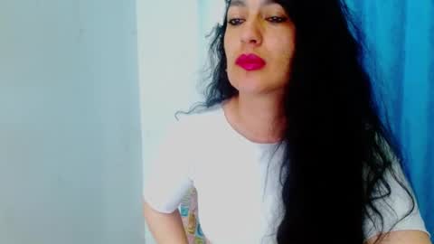 Snapshot of diosa_gil chatting on 04-11-26, 11:14 diosa_gil online show from 04-11-26, 11:14