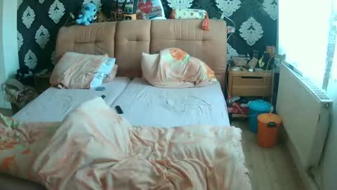 Adam Carla online show from 02-08-25, 12:06