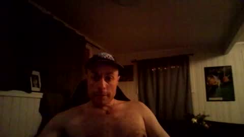 Snapshot of dirkdigglerofficial chatting on 12-23-25, 12:52 dirkdigglerofficial online show from 12-23-25, 12:52
